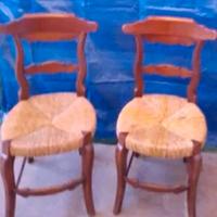 Gruppo di 6 sedie rustiche in legno con seduta in