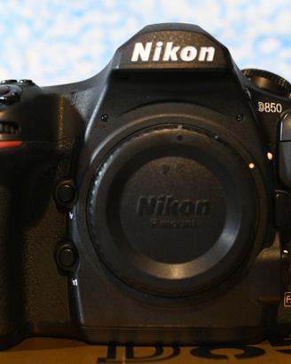 Nikon D850 con soli 4700 scatti