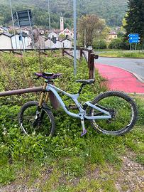 MTB Downhill 27.5 Taglia M