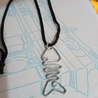 Collana in Corda con pendente in Alluminio argenta