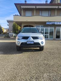 Mitsubishi L200 2.5 DI-D/136CV Double Cab Invite