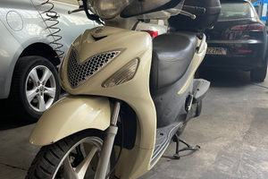 Suzuki UX 150 Sixteex