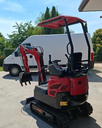 mini escavatore diesel 