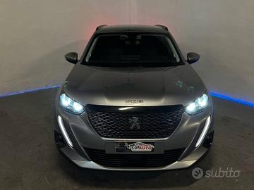 Peugeot 2008 BlueHDi 130 S&S EAT8 Allure//-