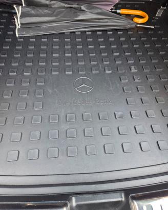 set tappeti in gomma Mercedes GLE 300D COUPE