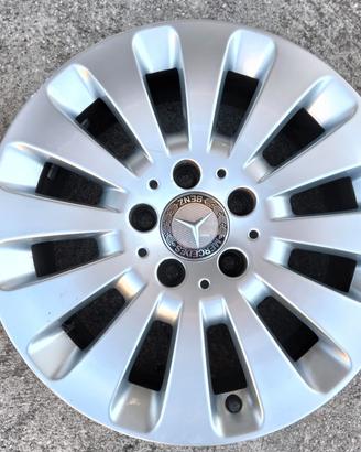 Cerchi in lega 16" Mercedes  W204