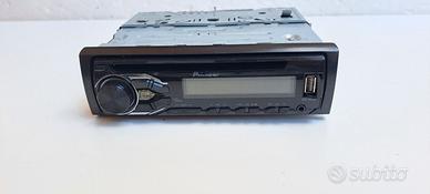 Autoradio Pioneer modello DEH-1800UBB