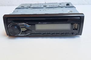 Autoradio Pioneer modello DEH-1800UBB