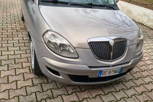 Lancia Ypsilon 1.2 GPL