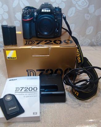 Nikon D 7200 solo corpo