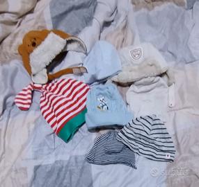 set cappellini neonato 