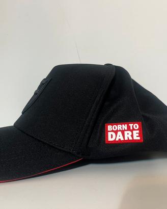 Cappellino Tudor Born to dare