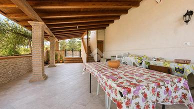 VILLA SINGOLA A PARTINICO