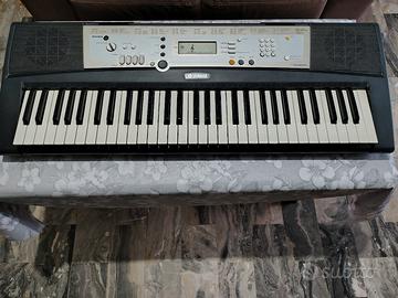 Tastiera Yamaha PSR E233