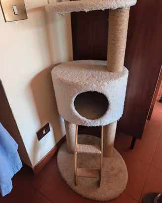 Tiragraffi/Cuccia per gatto – Come nuovo
