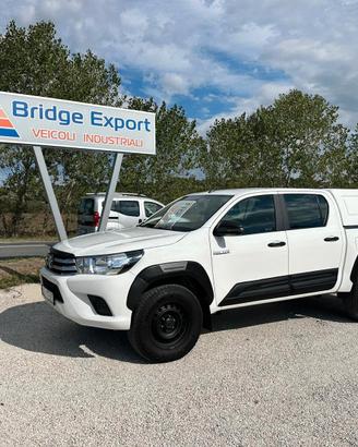 Toyota HILUX 2.4 PICK UP 4X4 manuale