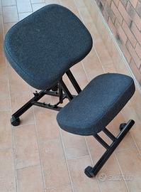 Sedia ergonomica con appoggio per ginocchia
