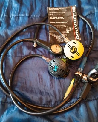 EROGATORE SCUBAPRO MK20 + GAV FREE SHARK OK747