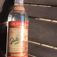 Vecchia bottiglia vodka prodotta e usrr