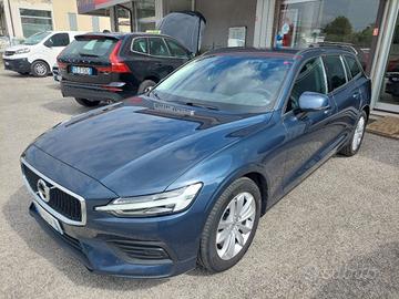 VOLVO V60 B4 (d) Geartronic Momentum Business