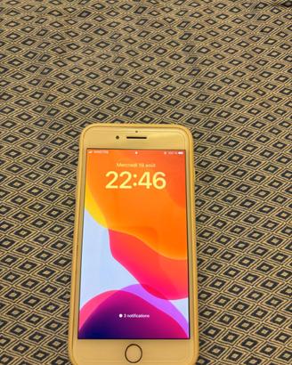 iPhone 8 Plus 64 Go