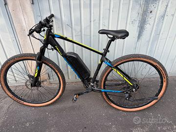 Bicicletta e-mtb Versus 29