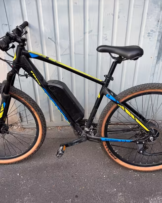 Bicicletta e-mtb Versus 29