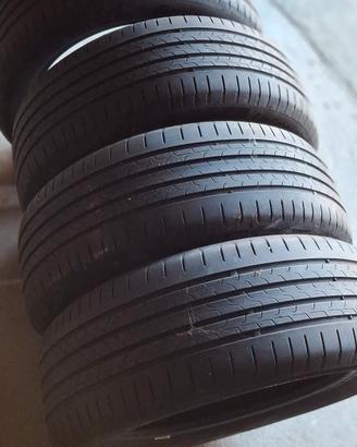 4 gomme Continental 215 50 18