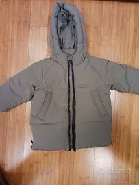 Parka con cappuccio Bambino 2-3 marca Zara.
