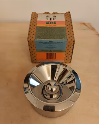 Posacenere Alessi Tavola di Babele