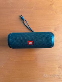 JBL Flip 4 cassa Bluetooth impermeabile