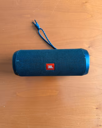 JBL Flip 4 cassa Bluetooth impermeabile