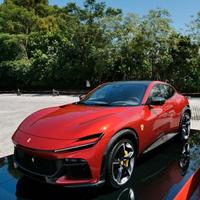 DISPONIAMO DI RICAMBI AUTO FERRARI F167 MATERIALE 