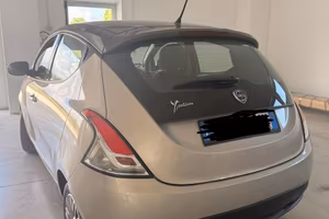 Lancia Y 2013