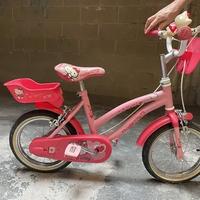 Bicicletta HELLO KITTY con cestino e rotelle