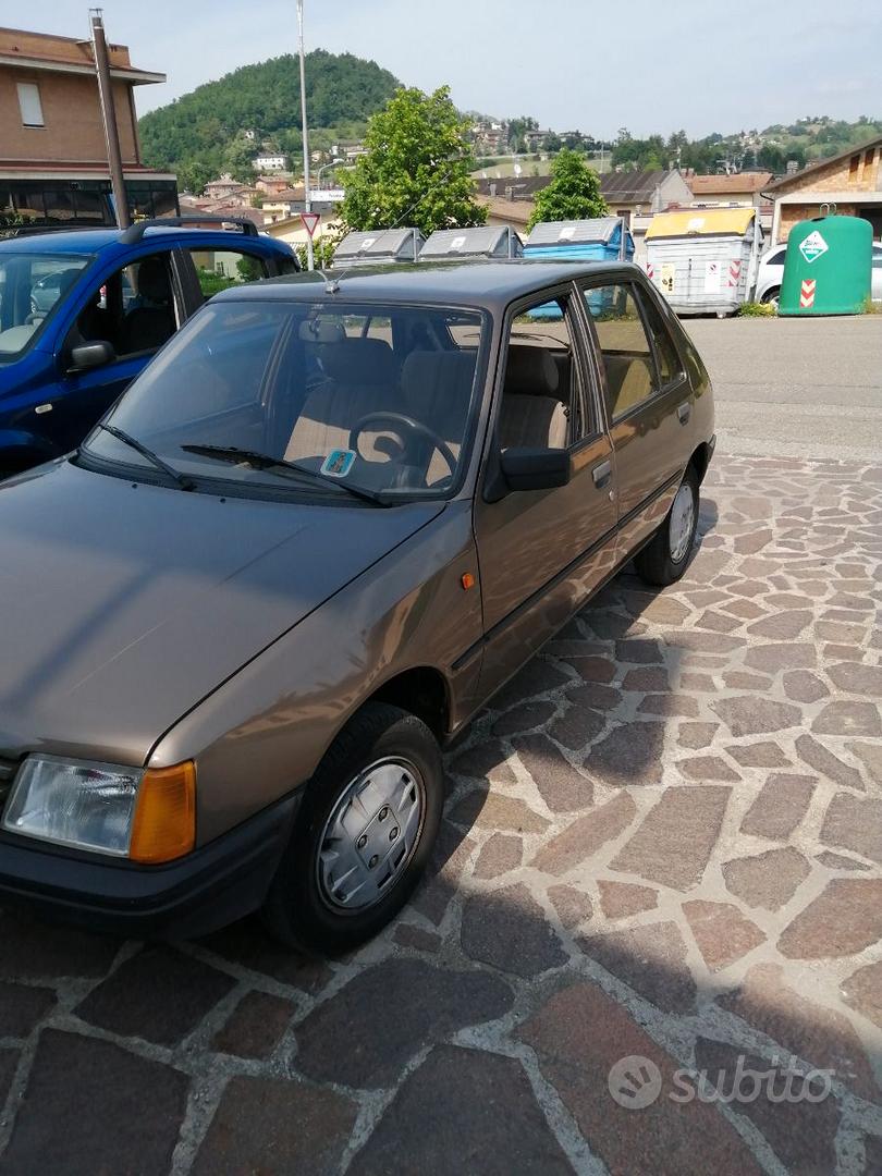 Peugeot 205 1984 photo 2