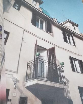 casa di paese con terreno ad alia  