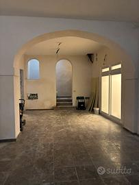 Magazzino C/2 in pieno centro storico