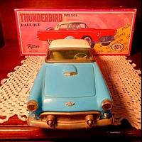 Auto giocattolo vintage Thunderbird 1956 – Fifties