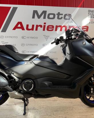 Yamaha TMAX 560