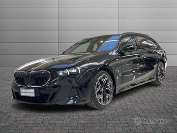 BMW Serie 5 G61 2024 Touring - 520d Touring 48V xd