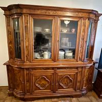 Vetrina credenza in noce
