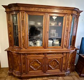Vetrina credenza in noce