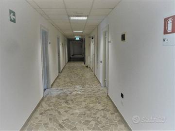 Immobile di 514 m² con più di 5 locali a Bologna