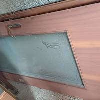 2 porte in legno con vetro