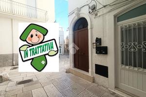 4 LOCALI A MOLA DI BARI