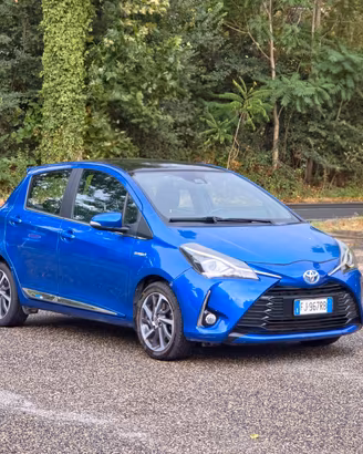 Toyota Yaris 1.5 Hybrid 5 porte Trend White Editio