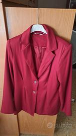 Blazer rosso con spalline e bottoni
