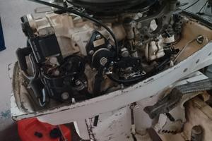 motore fuoribordo 
