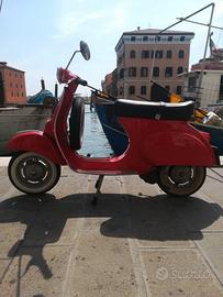 Piaggio Vespa 50 LX